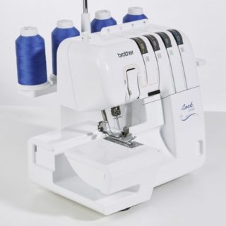 Máquina Remalladora Brother 2104D